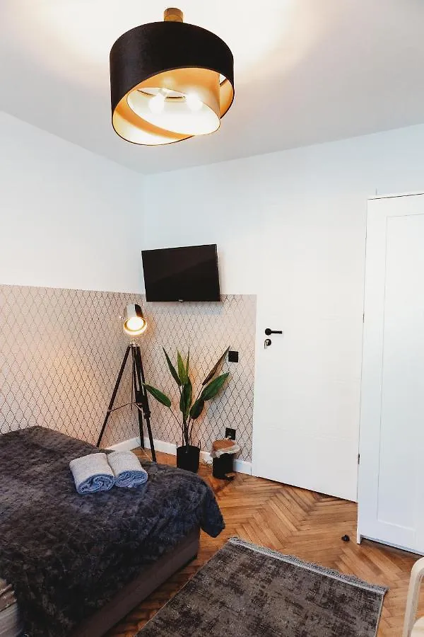 Clicktheflat Jasna Palace Of Culture Apart Rooms Warszawa